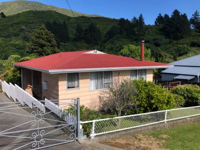 51 Dorset Street, Picton, Marlborough | Tall Poppy 