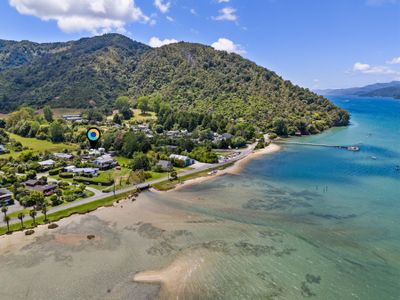 6B Lady Cobham Grove, Anakiwa, Marlborough | Tall Poppy 