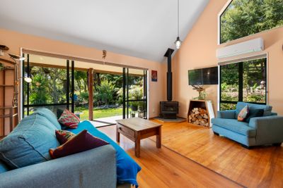 243 Boons Valley Road, Waikawa, Picton, Marlborough | Tall Poppy 