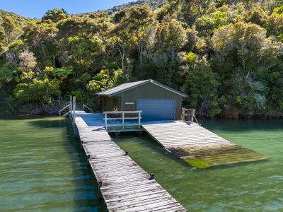 Lot 2 Karamu Bay, Lochmara Bay, Marlborough | Tall Poppy 