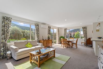 4 Whitby Close, Waikawa, Marlborough | Tall Poppy 