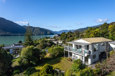 659 Queen Charlotte Drive, Havelock, Marlborough | Tall Poppy 