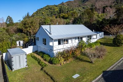 2 Kaituna Place, Havelock, Marlborough | Tall Poppy 