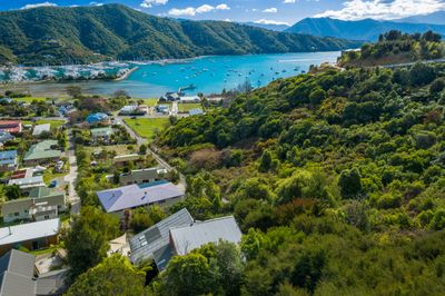 318E Waikawa Road, Waikawa, Marlborough | Tall Poppy 