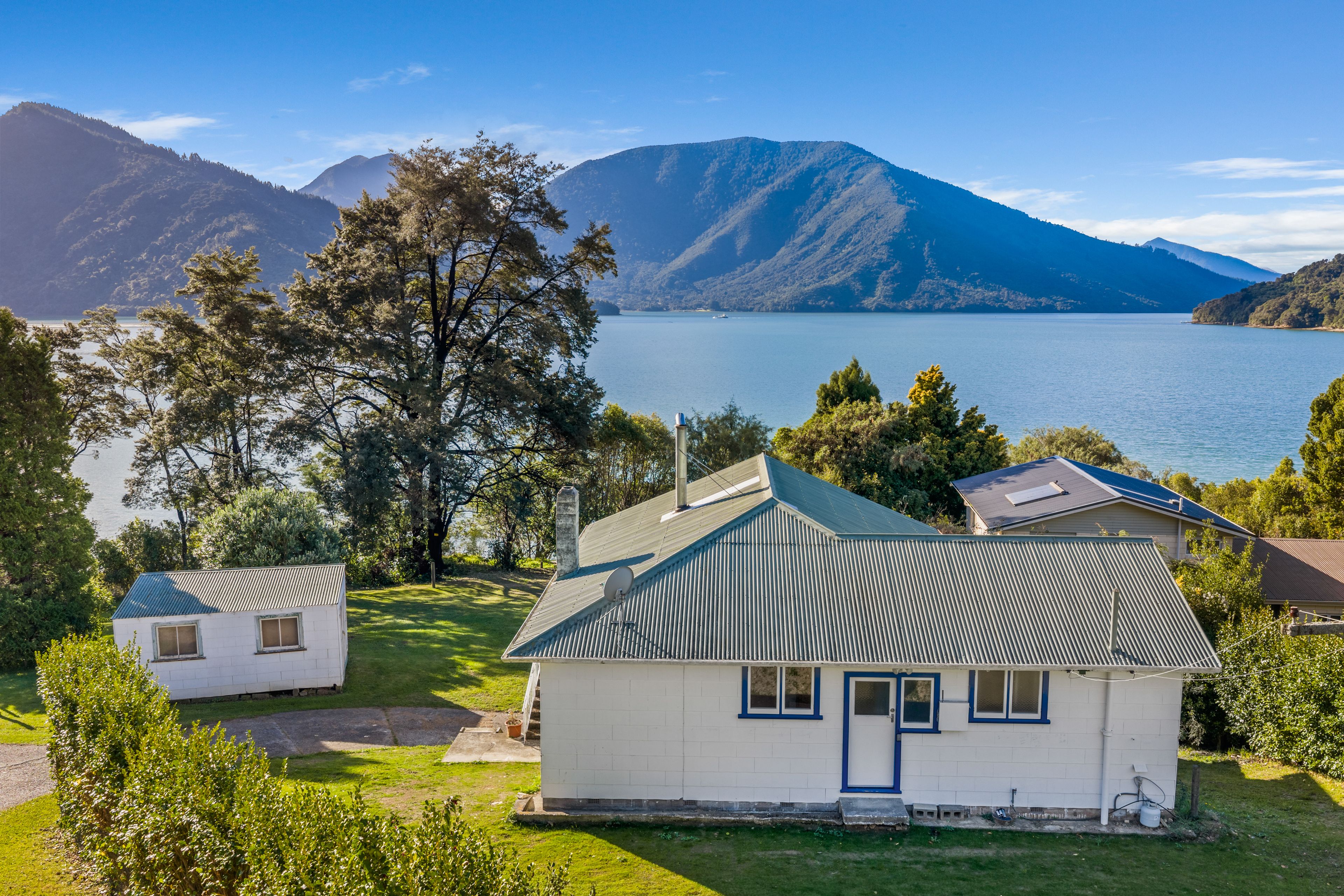96 Moenui Road, Havelock, Marlborough | Tall Poppy