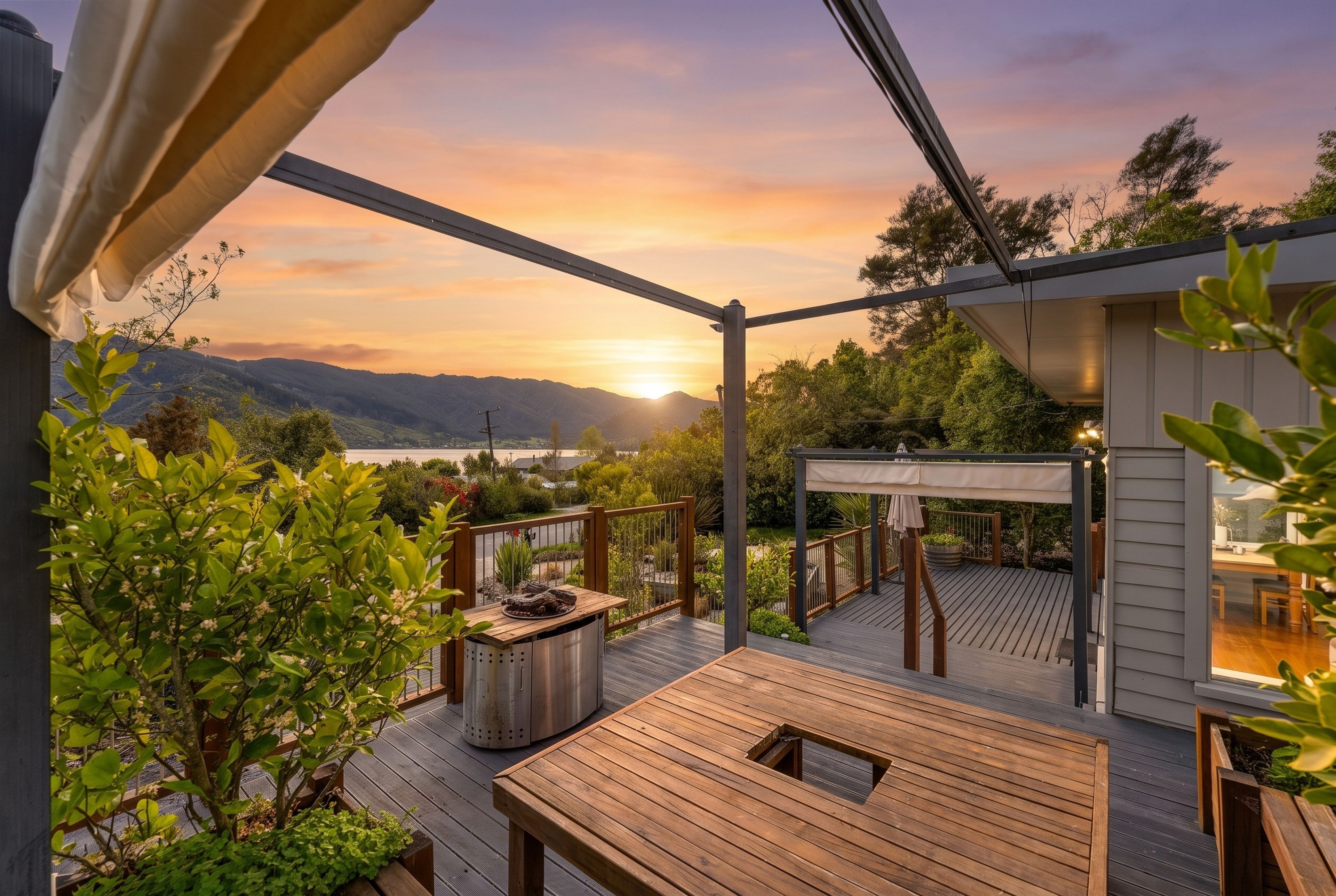 1692 Queen Charlotte Drive, Linkwater, Marlborough | Tall Poppy