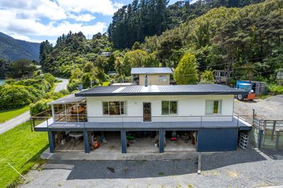 3 Sandy Bay Road, Kenepuru Sound, Marlborough | Tall Poppy 