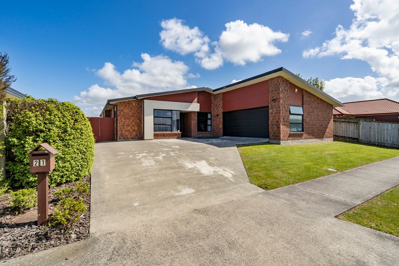 21 Brooklyn Heights Drive, Kelvin Grove, Palmerston North City