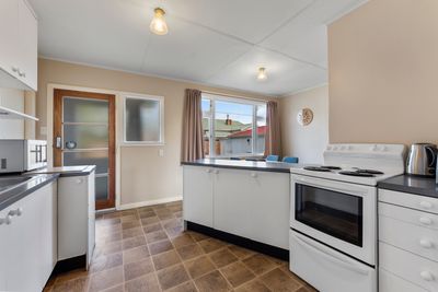 4 Burfield Place, Awapuni, Palmerston North City, Manawatu | Tall Poppy 