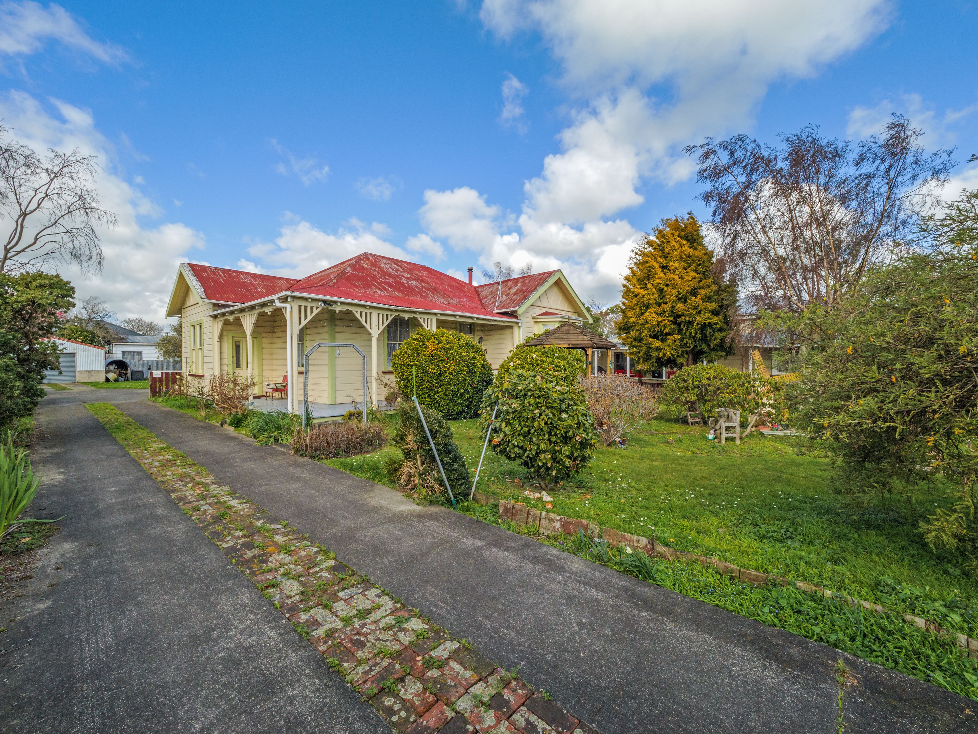 26 Mclean Street, Woodville, Tararua, Wairarapa | Tall Poppy