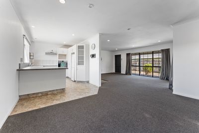 23 Charles Cross Street, Longburn, Manawatu | Tall Poppy 