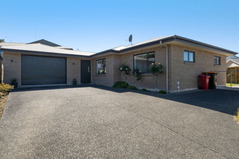 39 Dahlstrom Grove, Kelvin Grove, Palmerston North City