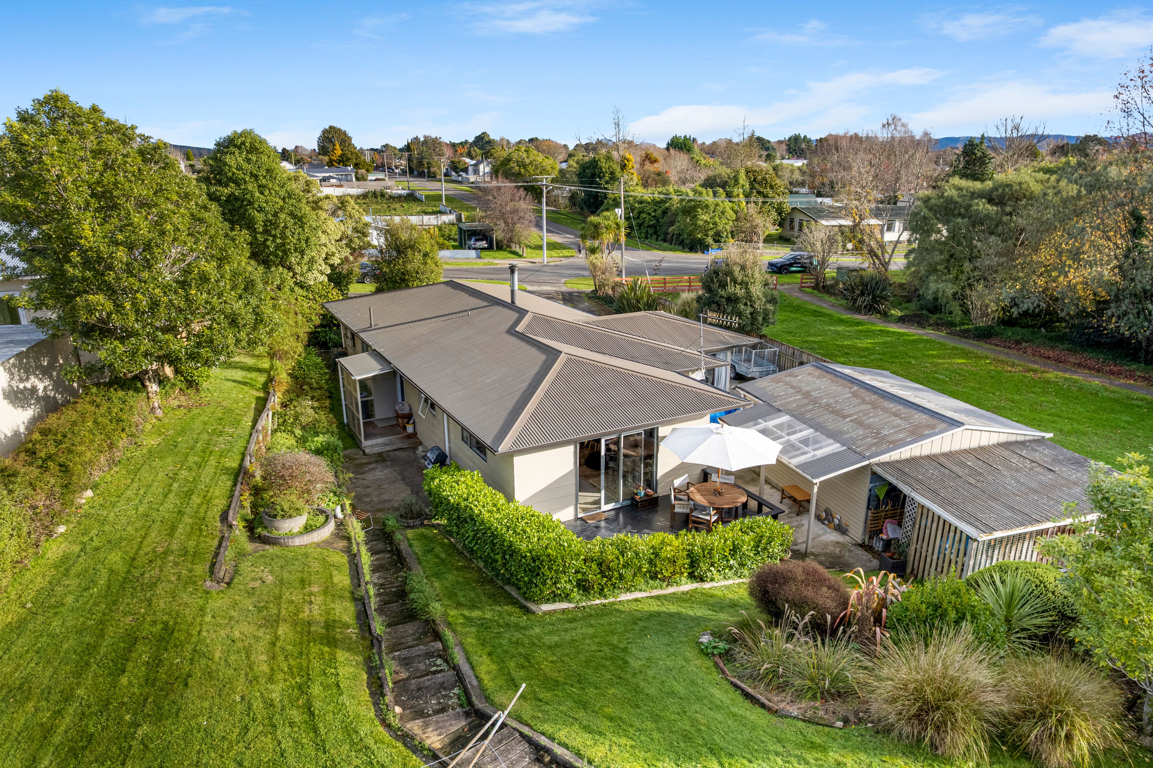 32 Tararua Street, Pahiatua, Tararua, Manawatu | Tall Poppy