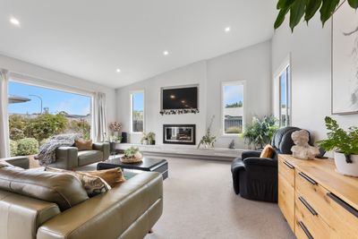 22 Serenity Crescent, Kelvin Grove, Palmerston North City, Manawatu | Tall Poppy 