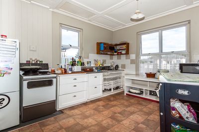 14 Russell Street, Feilding, Manawatu | Tall Poppy 