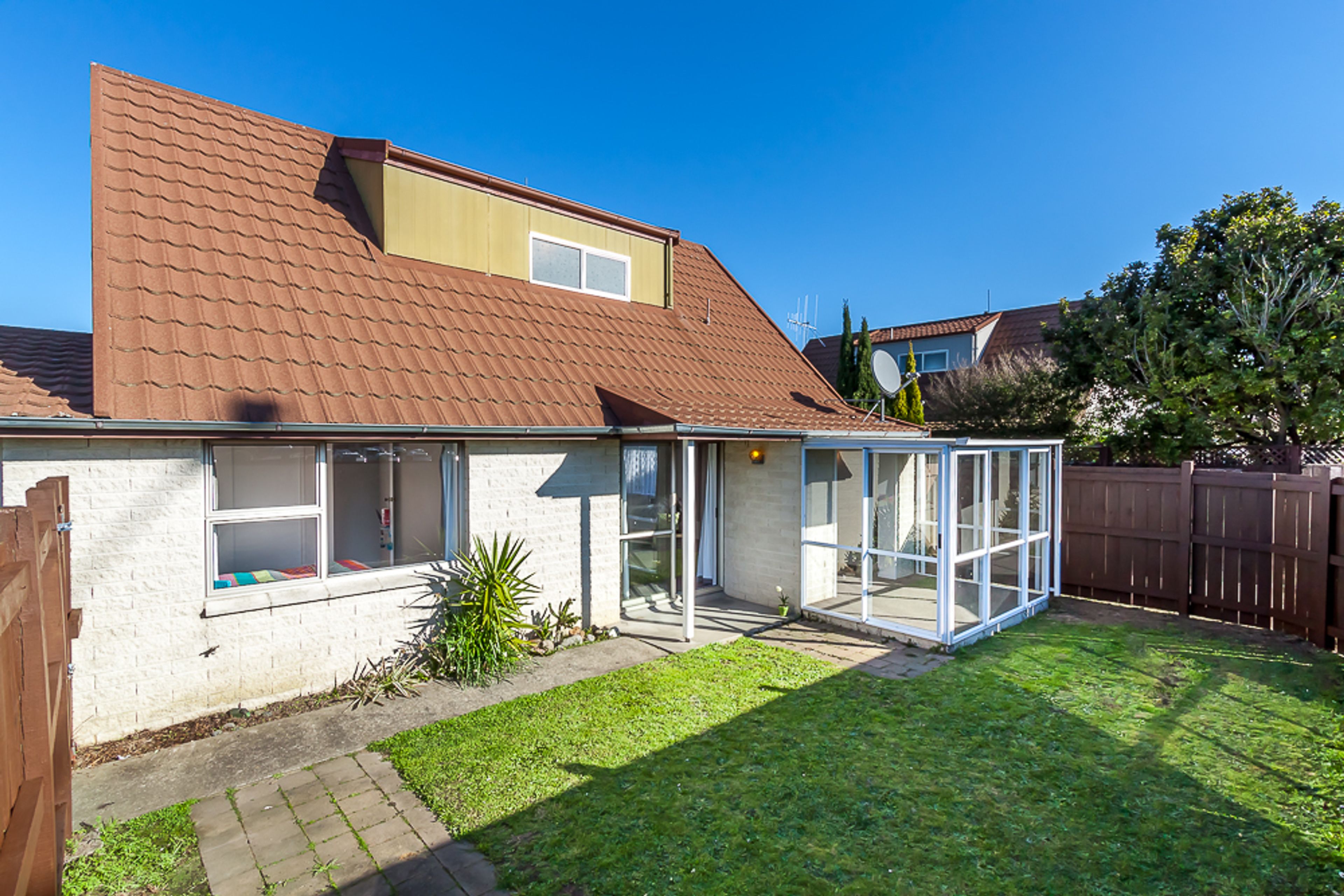 576 Main Street, Palmerston North, Palmerston North City, Manawatu | Tall Poppy