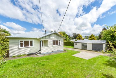 11 Edwards Street, Kimbolton, Manawatu | Tall Poppy 