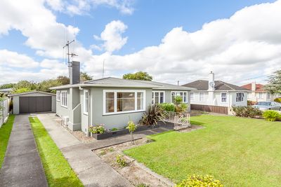 27 Churchill Avenue, Feilding, Manawatu | Tall Poppy 
