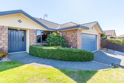 25 Meridian Grove, Kelvin Grove, Palmerston North City, Manawatu | Tall Poppy 
