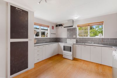 178 Bridge Street, Bulls, Manawatu | Tall Poppy 