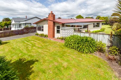 102 Denbigh St, Feilding, Manawatu | Tall Poppy 