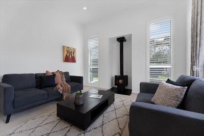 5 Butler Place, Fitzherbert, Palmerston North City, Manawatu | Tall Poppy 