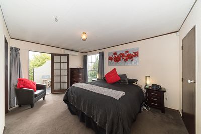 156 Denbigh St, Feilding, Manawatu | Tall Poppy 
