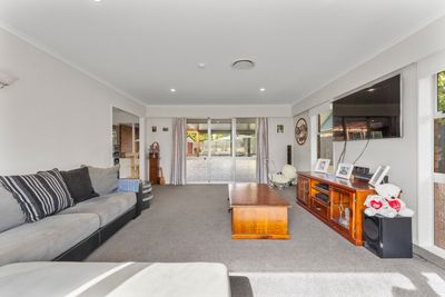 12 Nancy Avenue, Feilding, Manawatu | Tall Poppy 