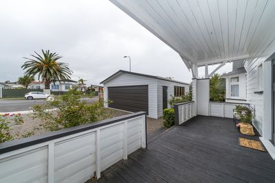 102 Warwick Street, Feilding, Manawatu | Tall Poppy 