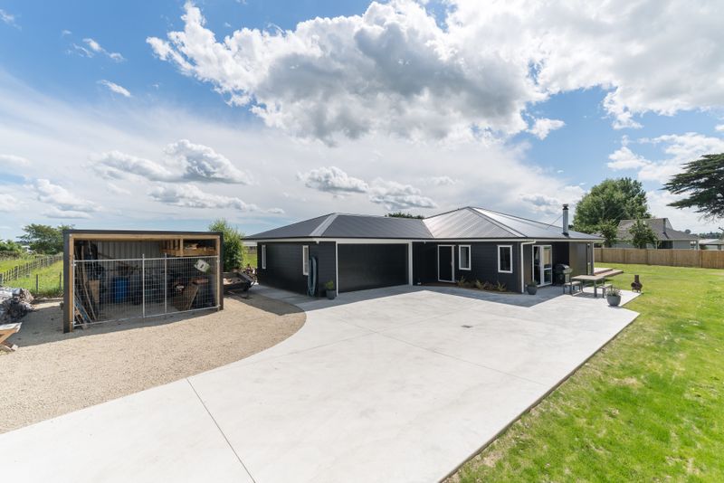 823 Stoney Creek Road, Bunnythorpe, Manawatu