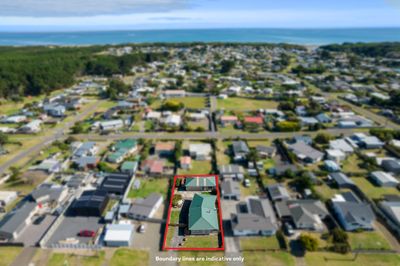 28 Barling Street, Himatangi Beach, Manawatu | Tall Poppy 