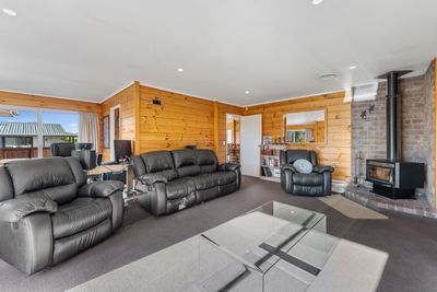 7c Mountfort Grove, Feilding, Manawatu | Tall Poppy 