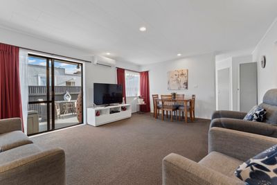 35 Rewa Street, Takaro, Palmerston North City, Manawatu | Tall Poppy 