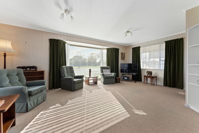 1 Tui Mill Grove, Feilding, Manawatu | Tall Poppy 
