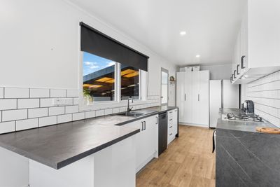 18 Ngaire Street, Longburn, Manawatu | Tall Poppy 