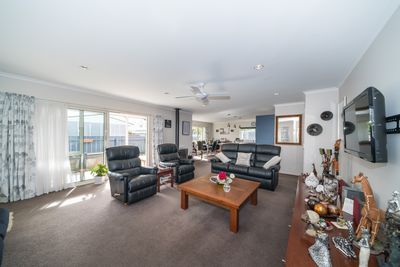 6A Monckton Street, Feilding, Manawatu | Tall Poppy 