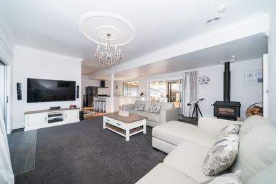 8 Russell Street, Feilding, Manawatu | Tall Poppy 