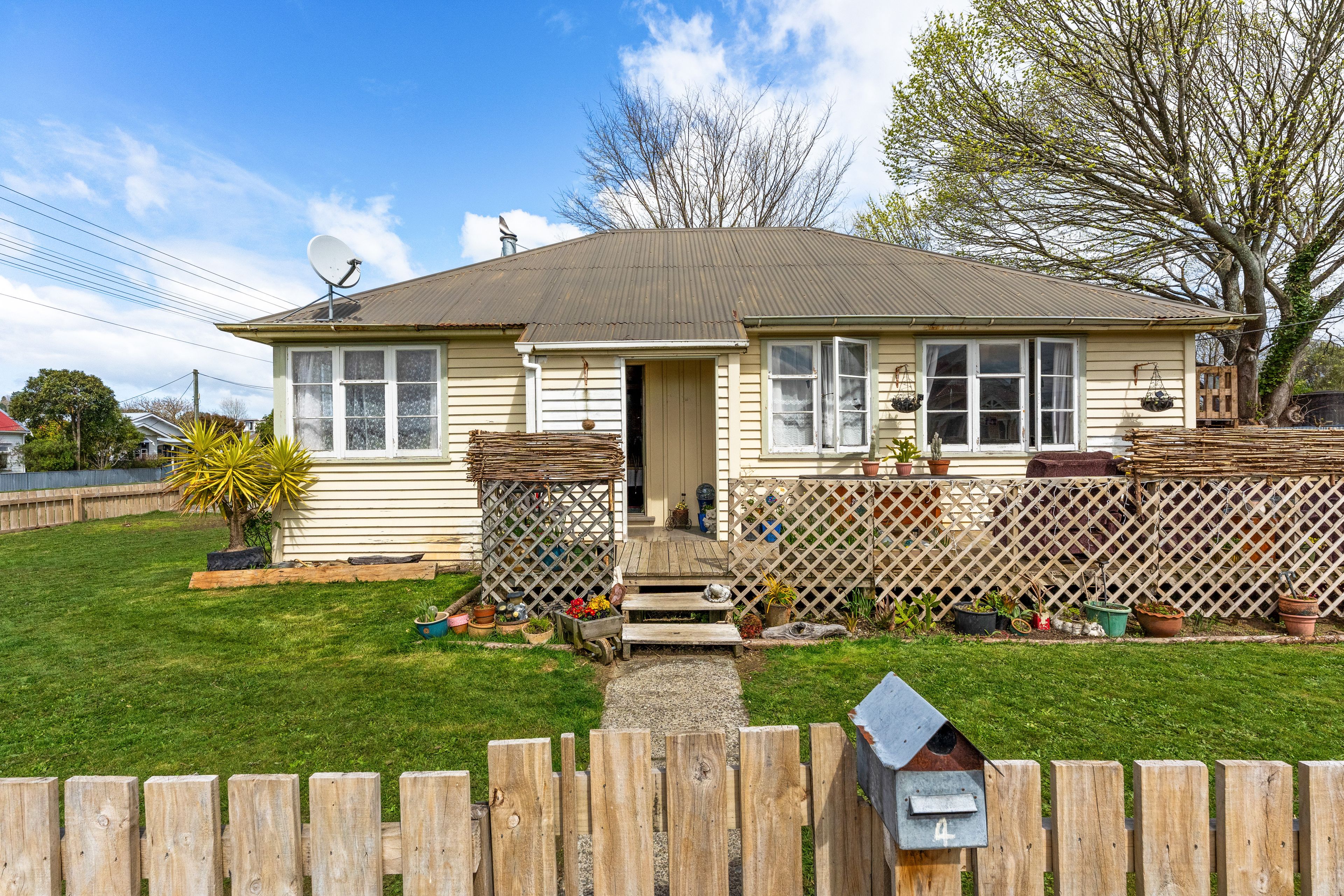 4 King Street, Pahiatua, Tararua, Manawatu | Tall Poppy