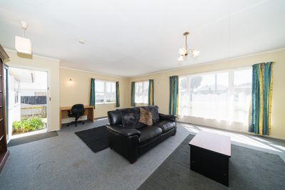 29 Poole St, Feilding, Manawatu | Tall Poppy 