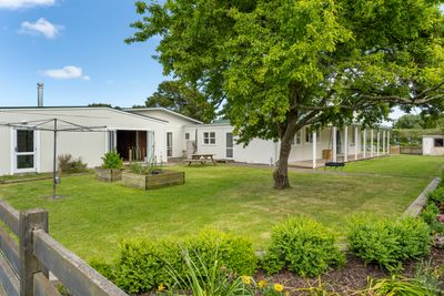 143 Parewanui Road, Bulls, Manawatu | Tall Poppy 
