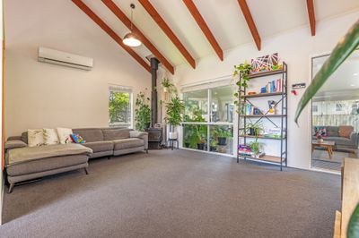 19 Peppertree Glade, Kelvin Grove, Palmerston North City, Manawatu | Tall Poppy 