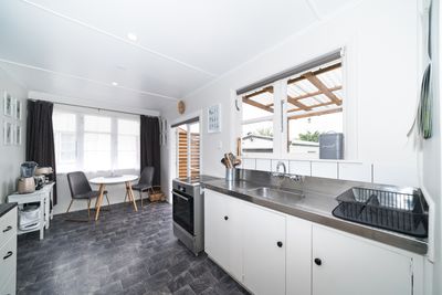34 Taylor Avenue, Feilding, Manawatu | Tall Poppy 