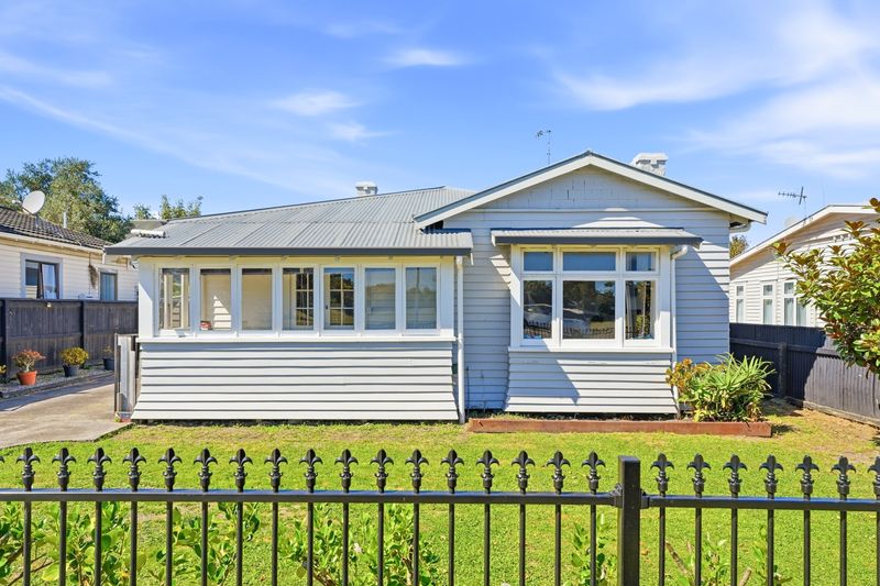 520 Tremaine Avenue, Takaro, Palmerston North City