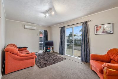 6 Athena Grove, Highbury, Palmerston North City, Manawatu | Tall Poppy 
