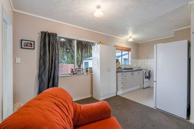 6 Athena Grove, Highbury, Palmerston North City, Manawatu | Tall Poppy 