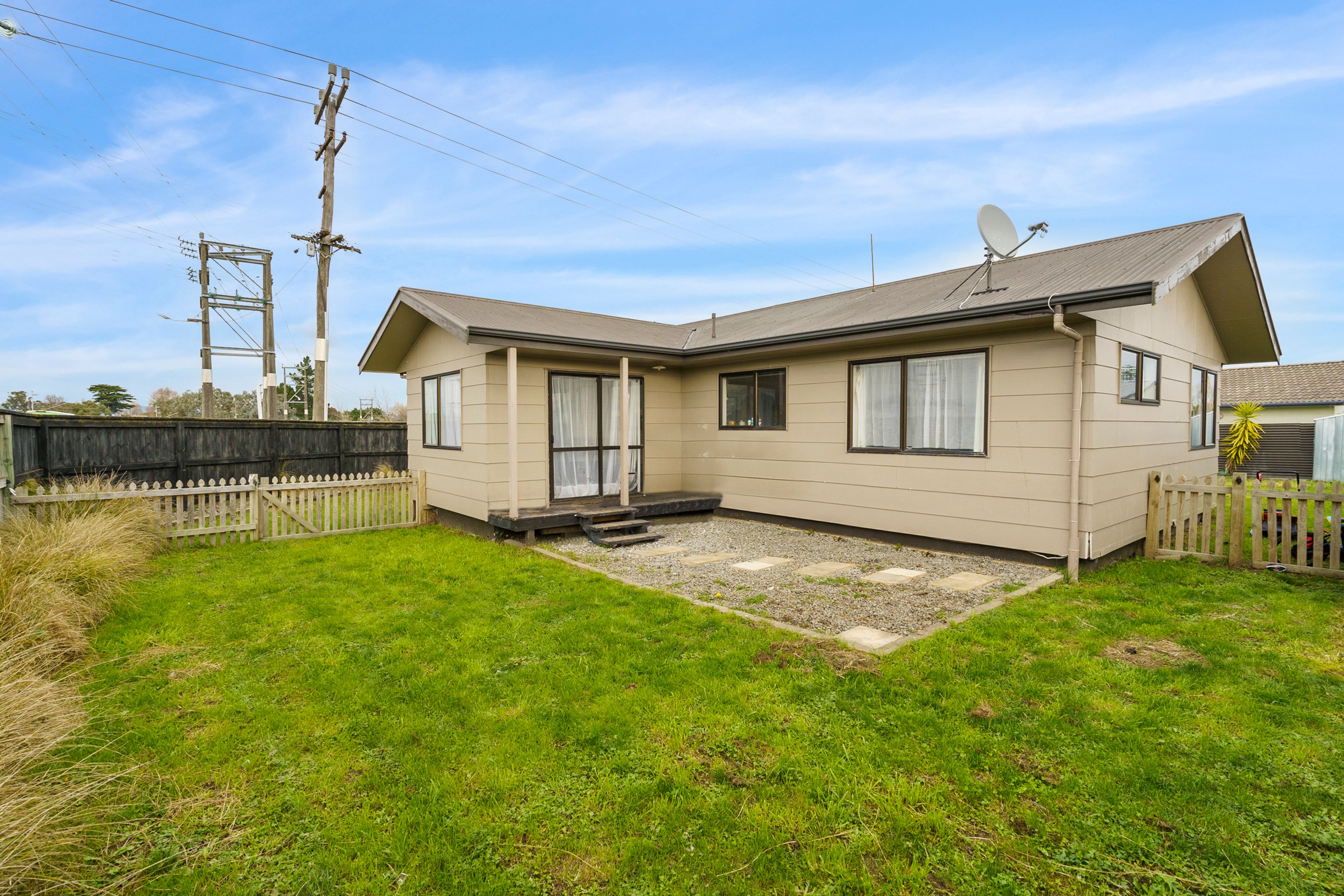 21a Railway Road, Bunnythorpe, Manawatu | Tall Poppy