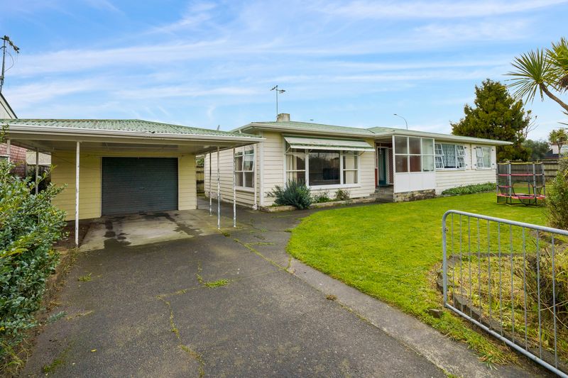 1 Strathmore Place, Awapuni, Palmerston North City