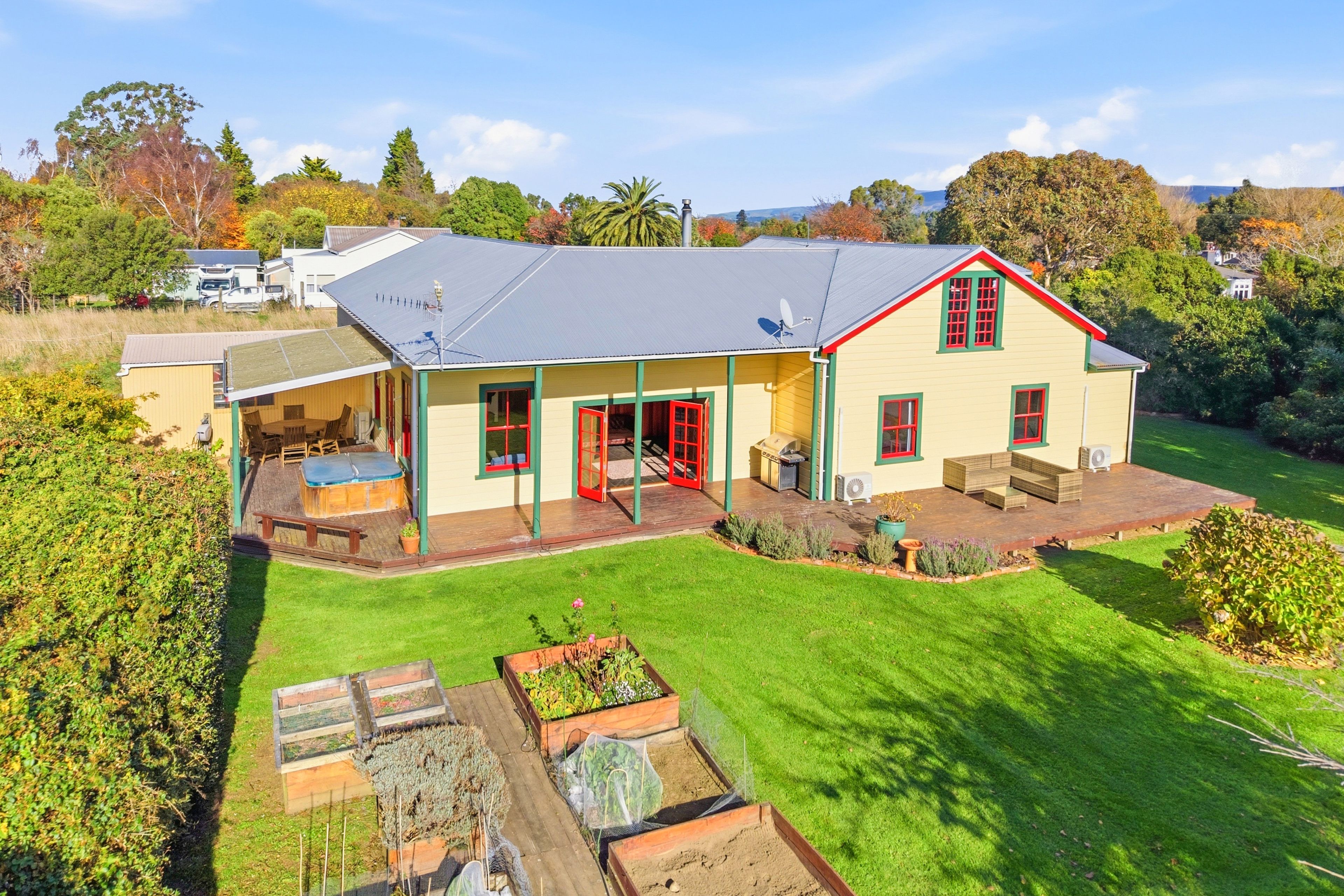 118 Mclean Street, Woodville, Tararua, Wairarapa | Tall Poppy