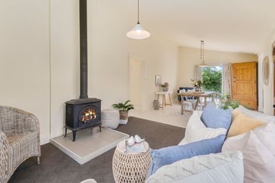 90 Cemetery Road, Sanson, Manawatu | Tall Poppy 