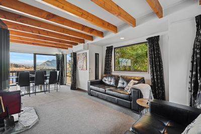 18 Woodbury Rise, Queenstown, Otago | Tall Poppy 